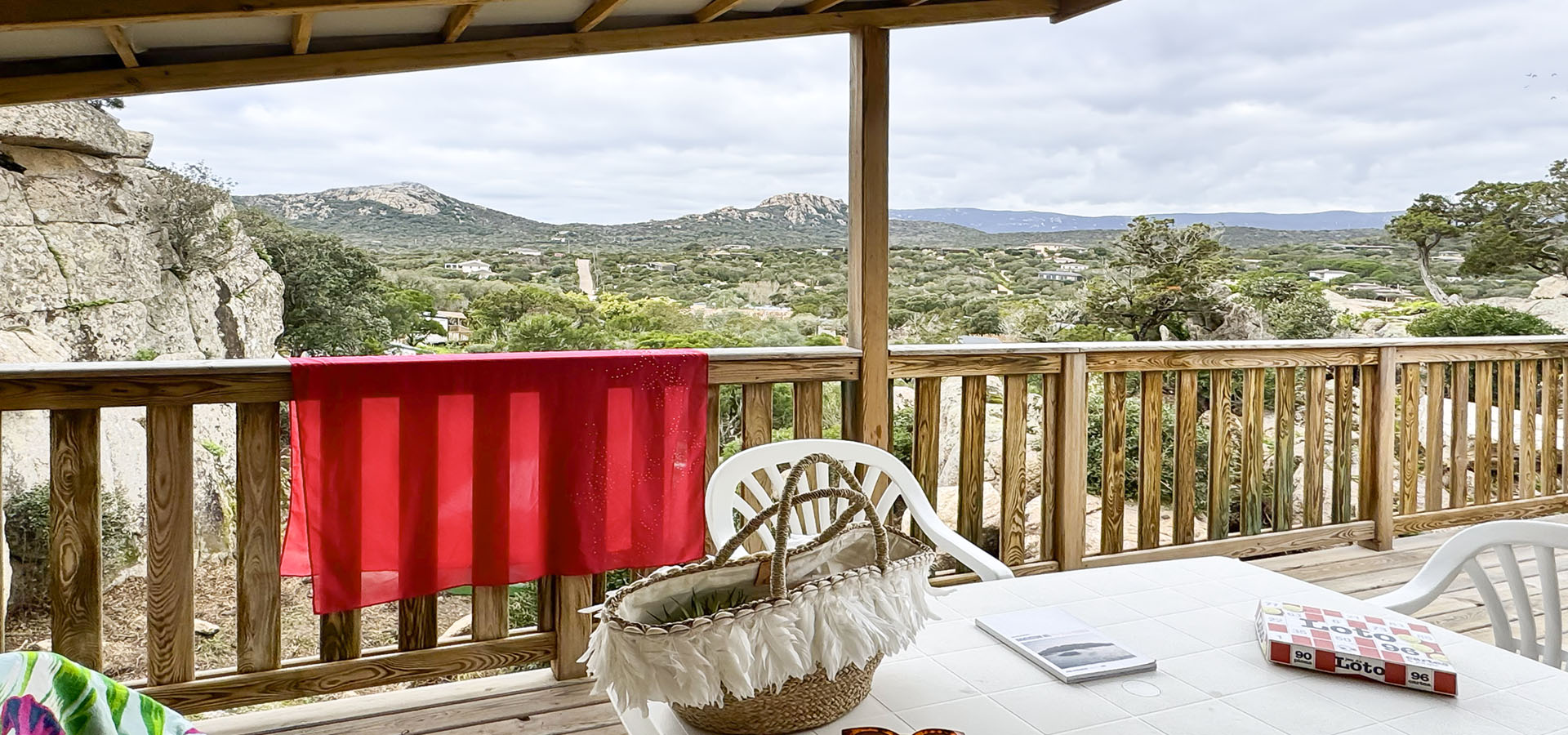 Camping kevano bungalow 2 chambres terrasse vue montagne